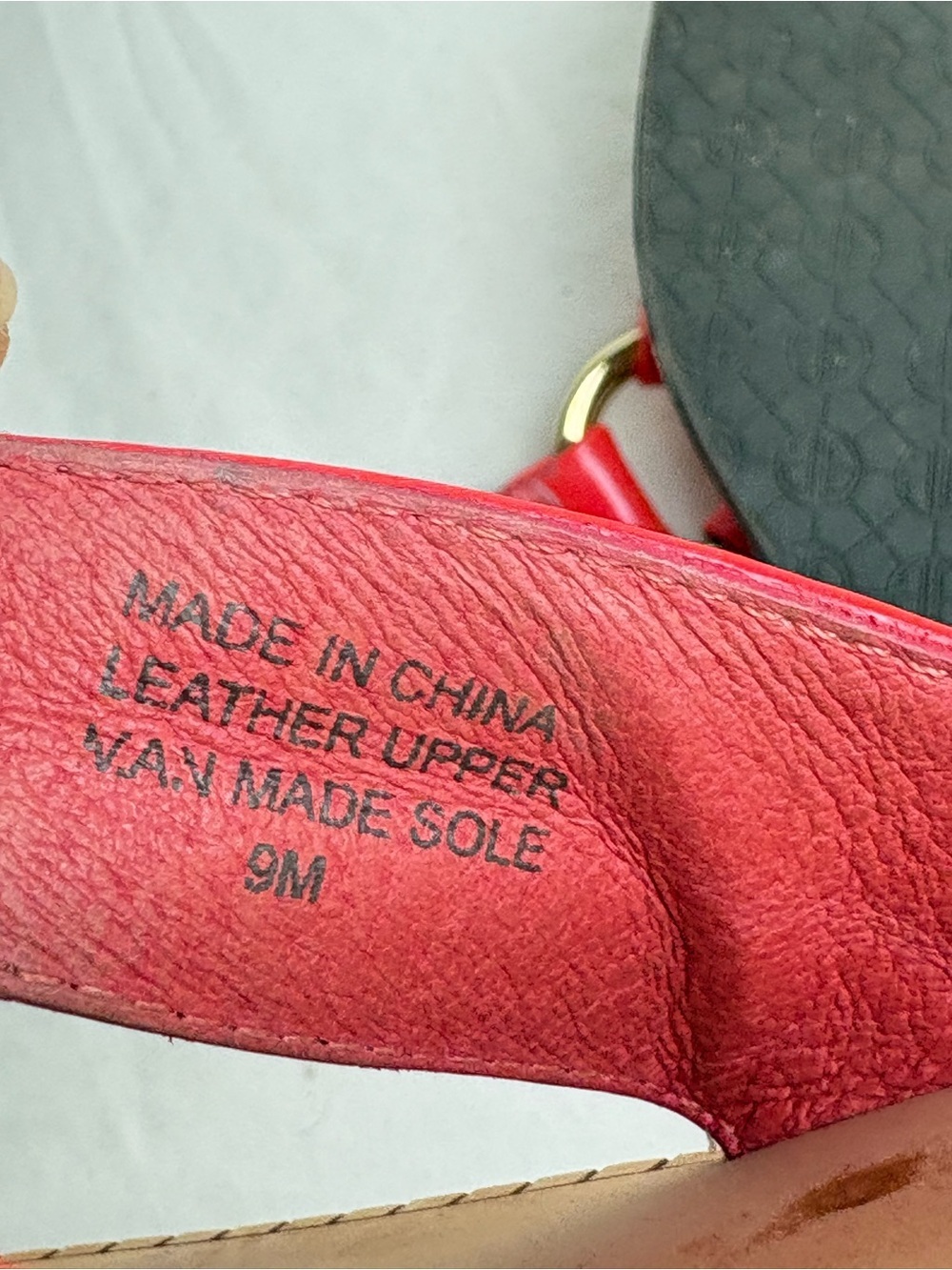 LILLY PULITZER McKim Deep Coral Patent Leather O-Ring Thong Sandals 9 - Picture 7 of 9